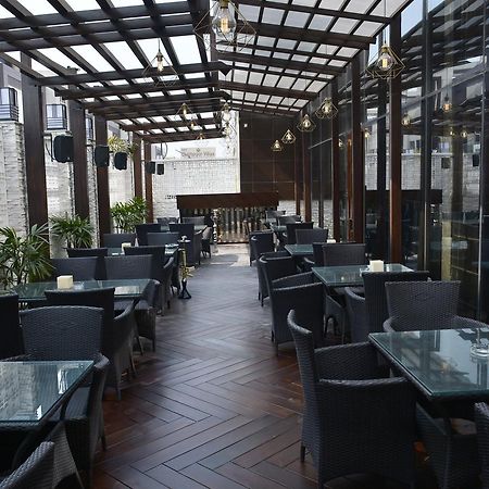 Inde Hotel Chattarpur Nueva Delhi Exterior foto